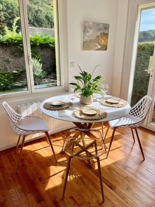 Maison Bobochic Parking Et Jardin By Art De Voyager Etretat Exterior photo